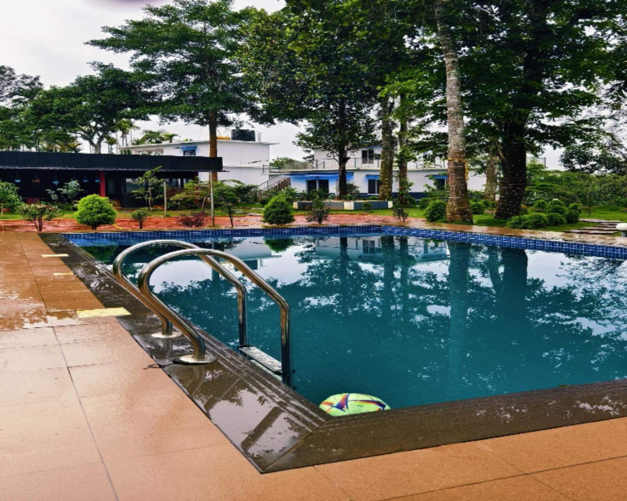 Haze Woods Resort Vaduvanchal 外观 照片