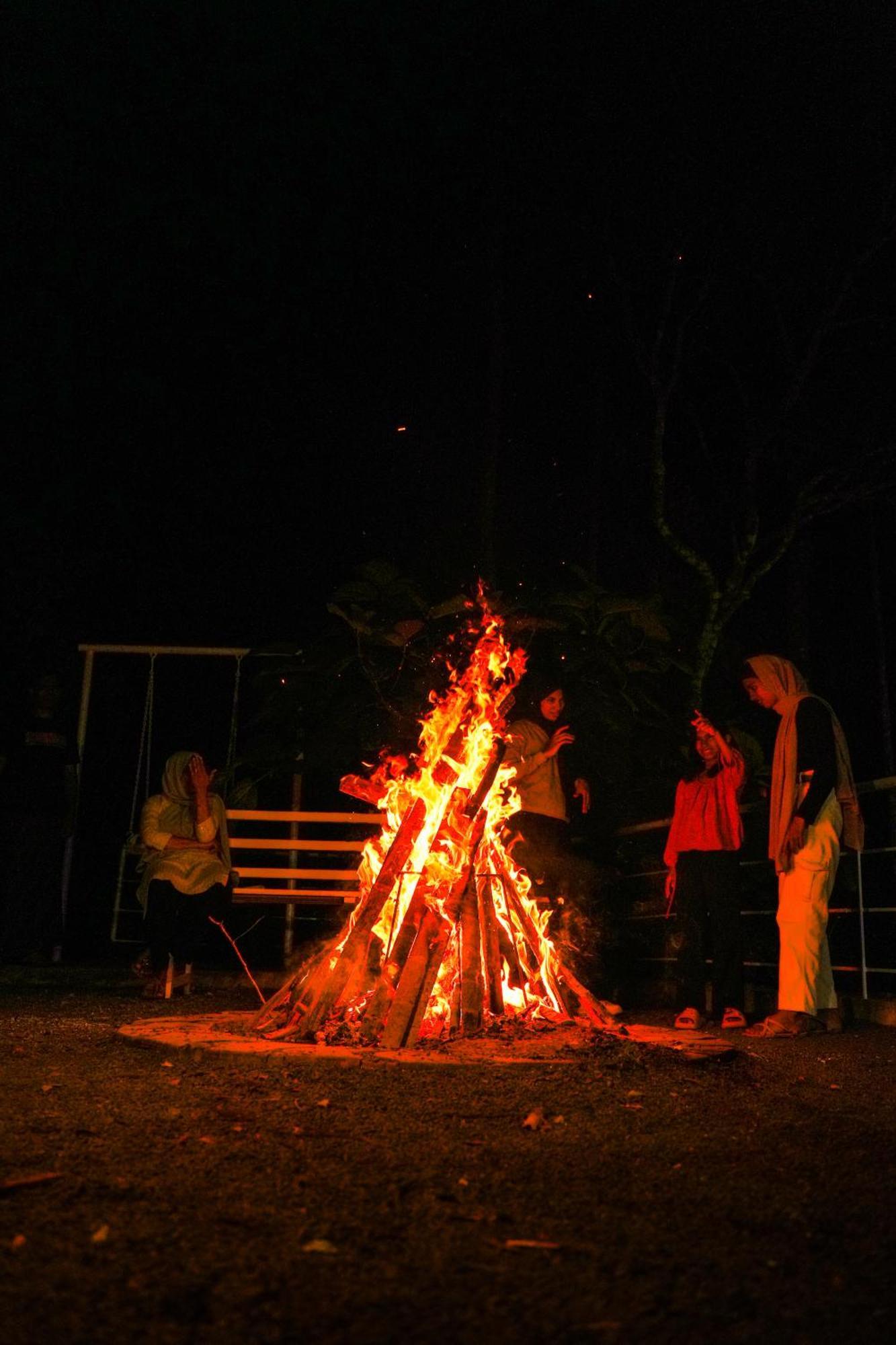 Haze Woods Resort Vaduvanchal 外观 照片