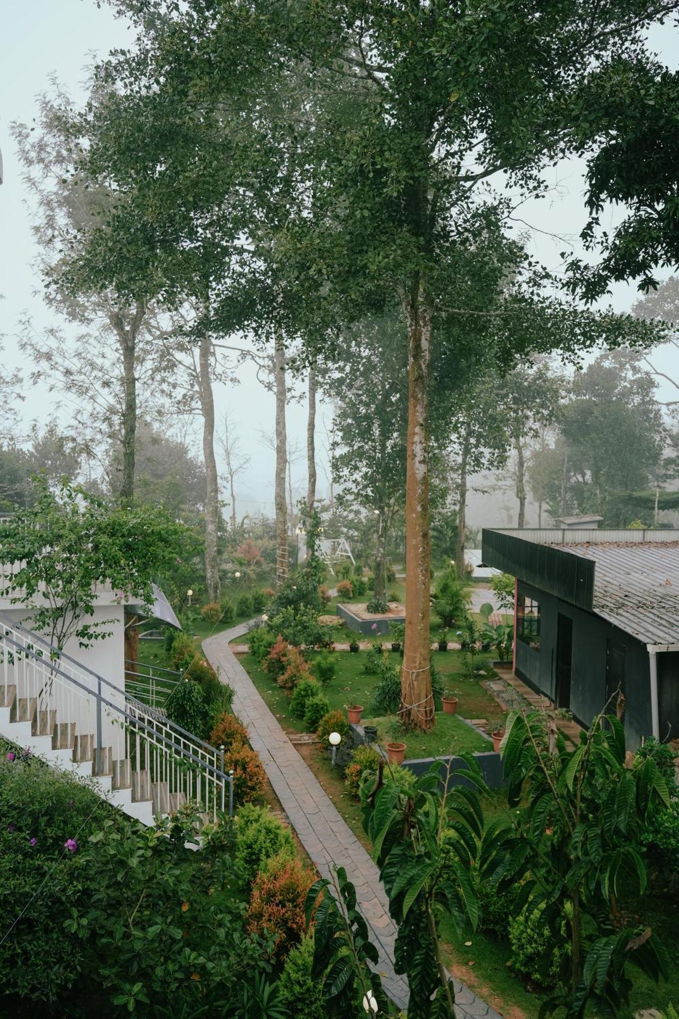 Haze Woods Resort Vaduvanchal 外观 照片
