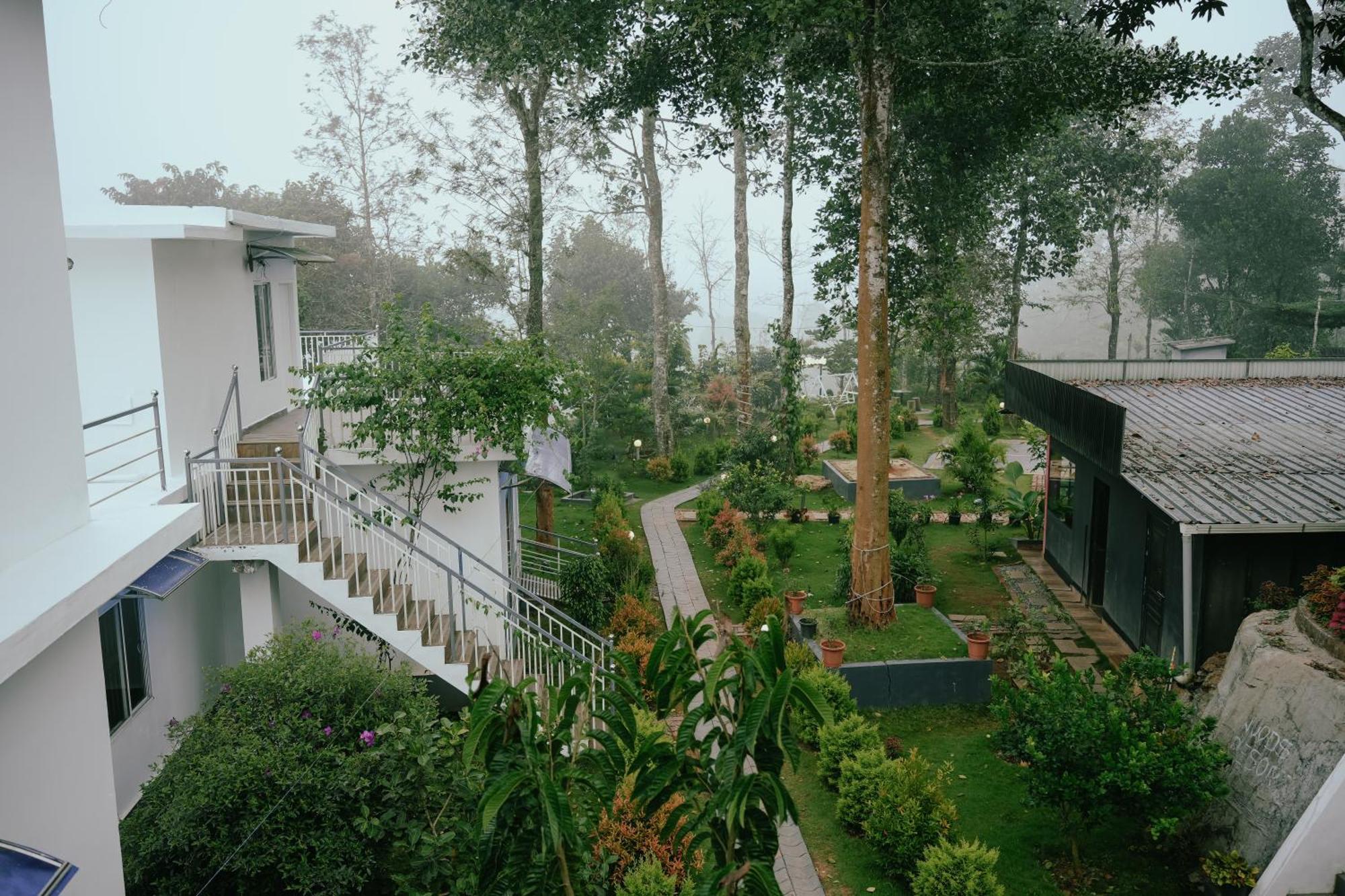 Haze Woods Resort Vaduvanchal 外观 照片