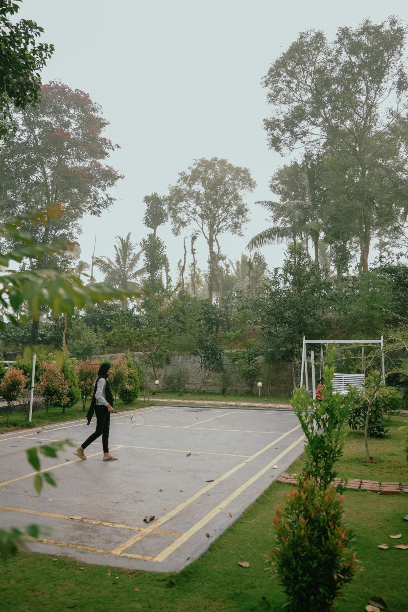 Haze Woods Resort Vaduvanchal 外观 照片