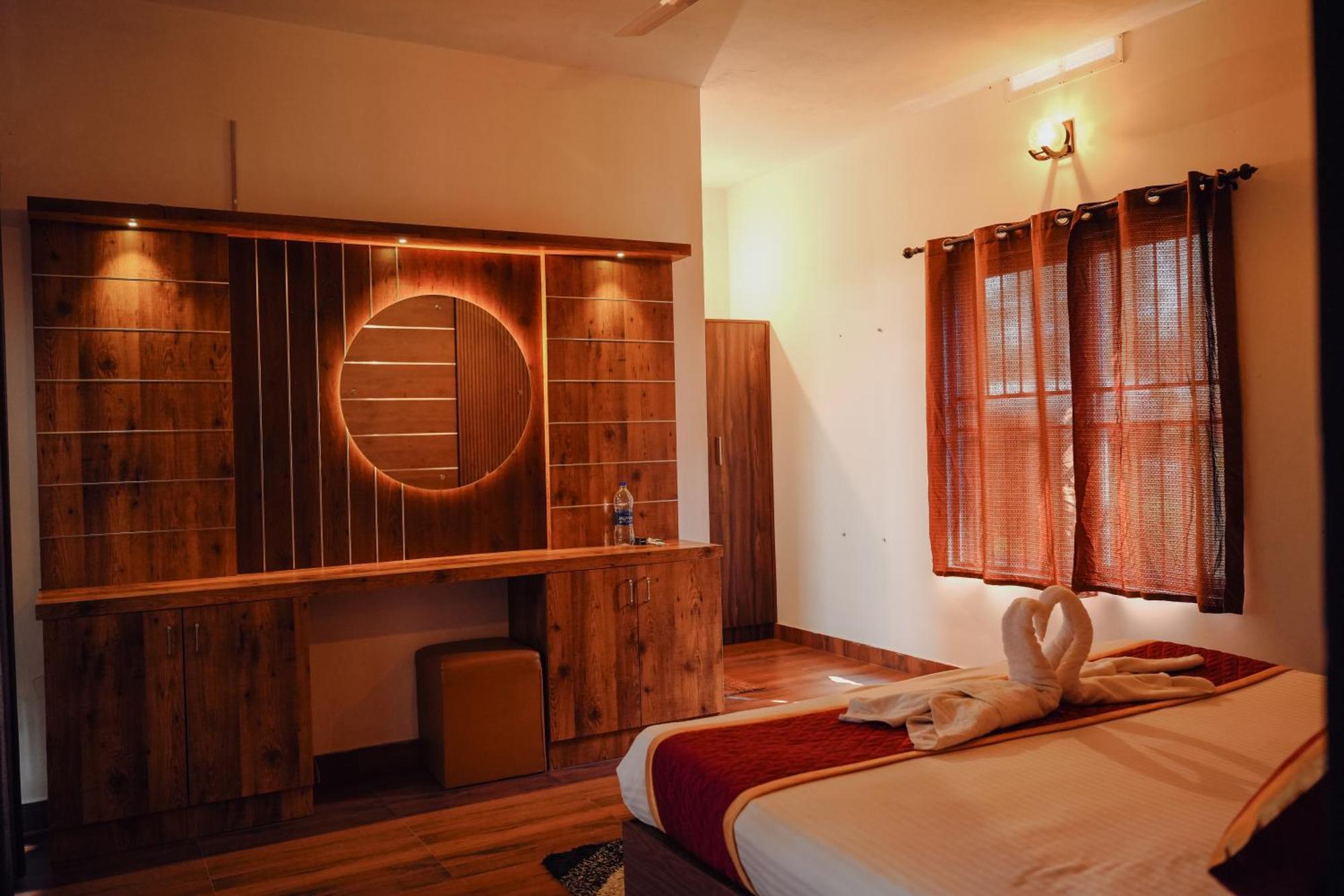 Haze Woods Resort Vaduvanchal 外观 照片