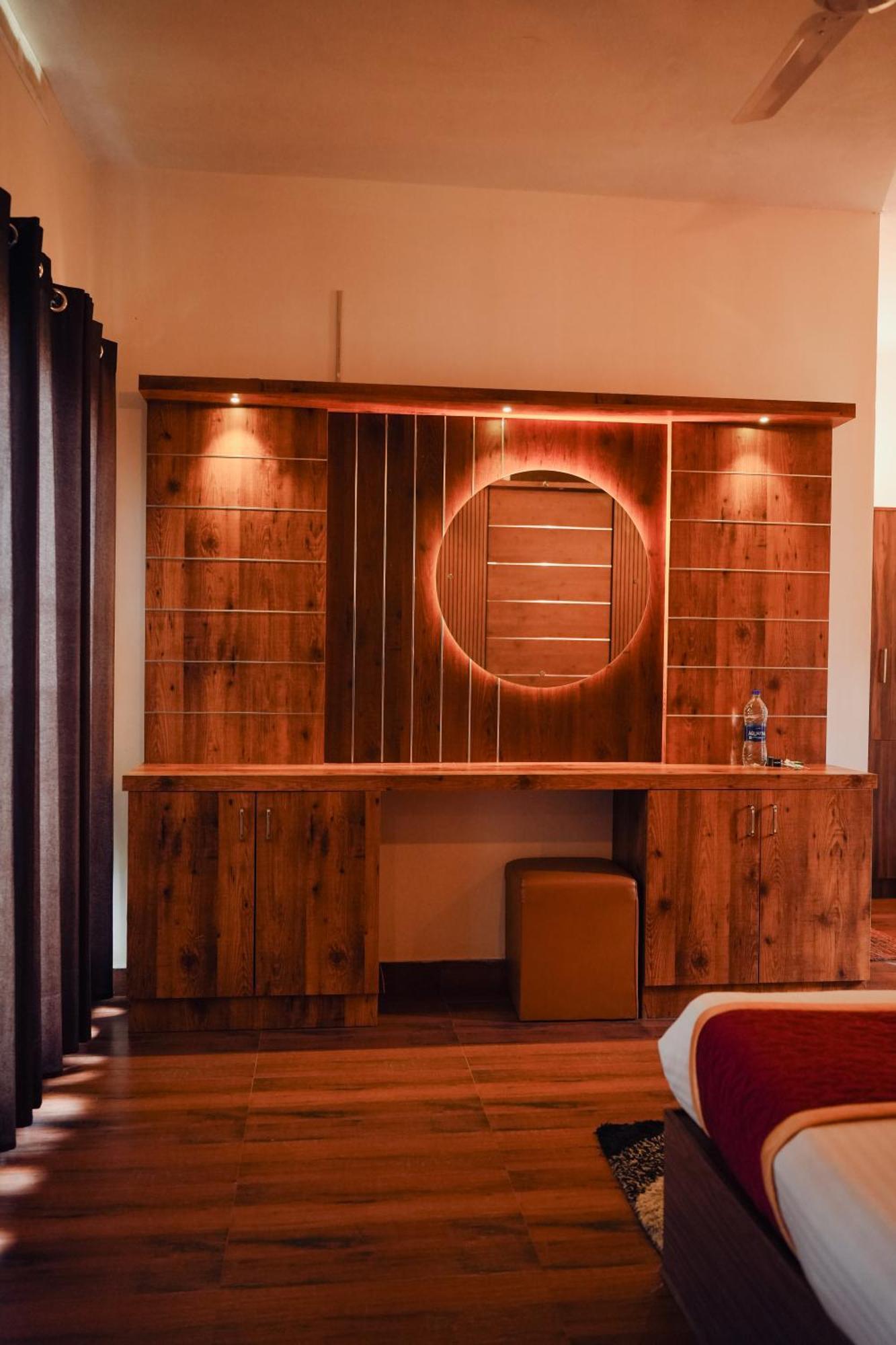 Haze Woods Resort Vaduvanchal 外观 照片