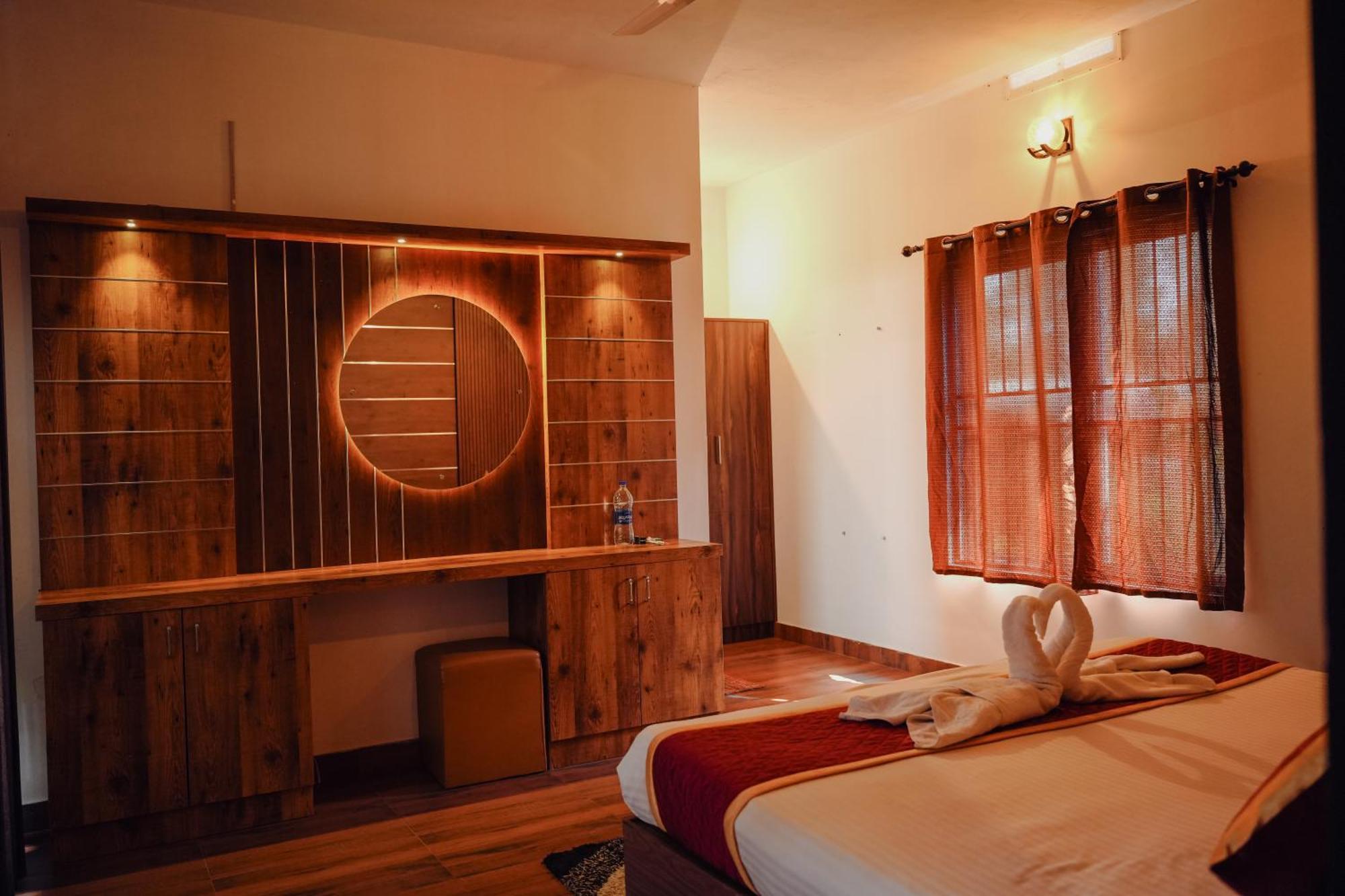 Haze Woods Resort Vaduvanchal 外观 照片
