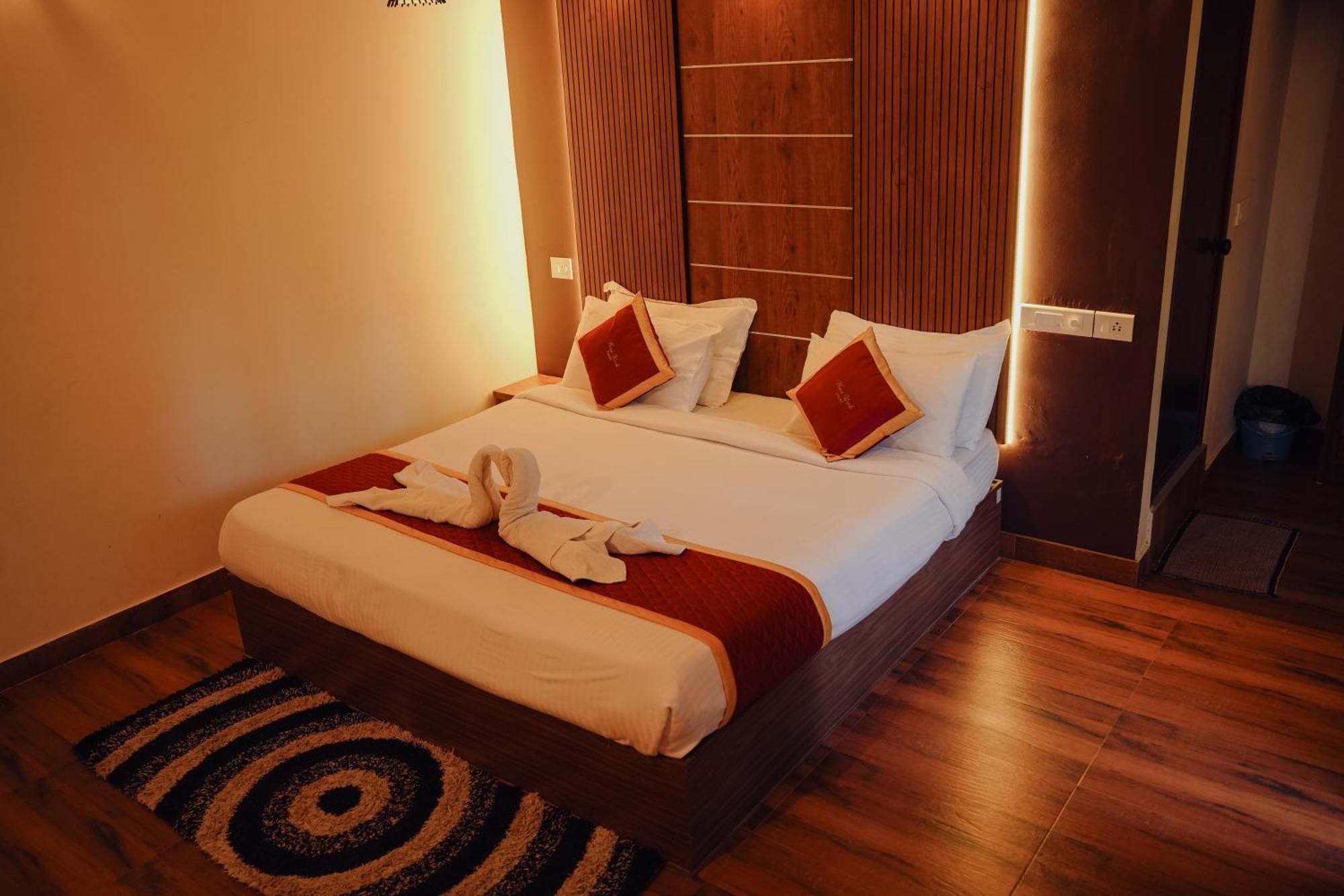 Haze Woods Resort Vaduvanchal 外观 照片